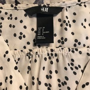 H&M black and ivory blouse